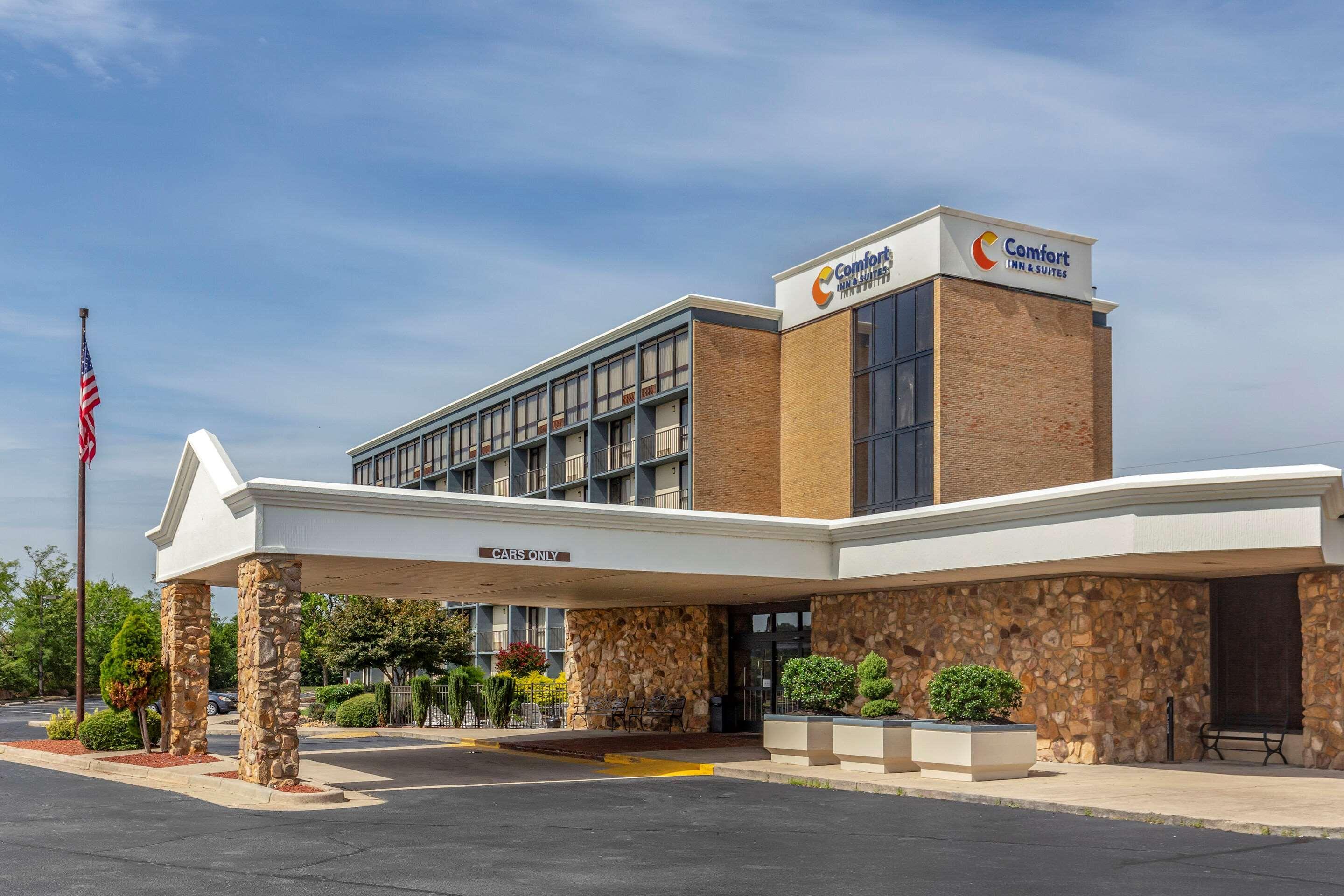 Comfort Inn & Suites Near Danville Mall Esterno foto